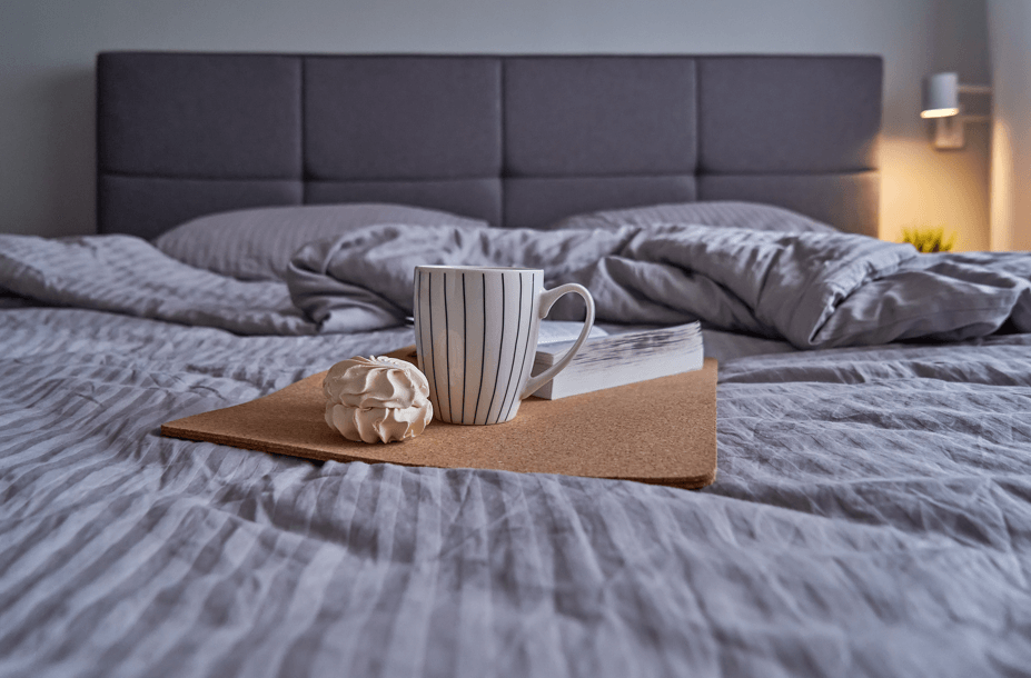 cama com cabeceira acolchoada tendência café na cama cozy decor